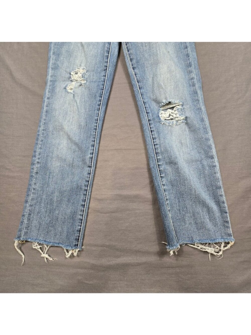 Articles Of Society Womens Distressed Frayed Hem Jeans Size 26 Light Blue Denim - Picture 7 of 7